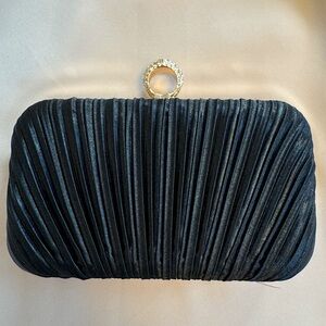Formal Black & Gold Rhinstone Studded Finger Clasp Clutch